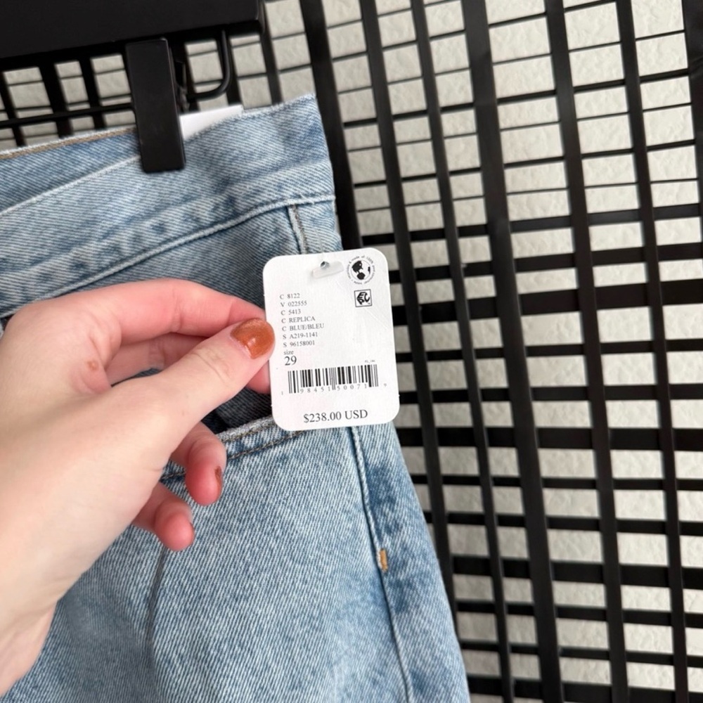Agolde Henson Baggy Taper Jeans in Replica - Picture 4 of 12